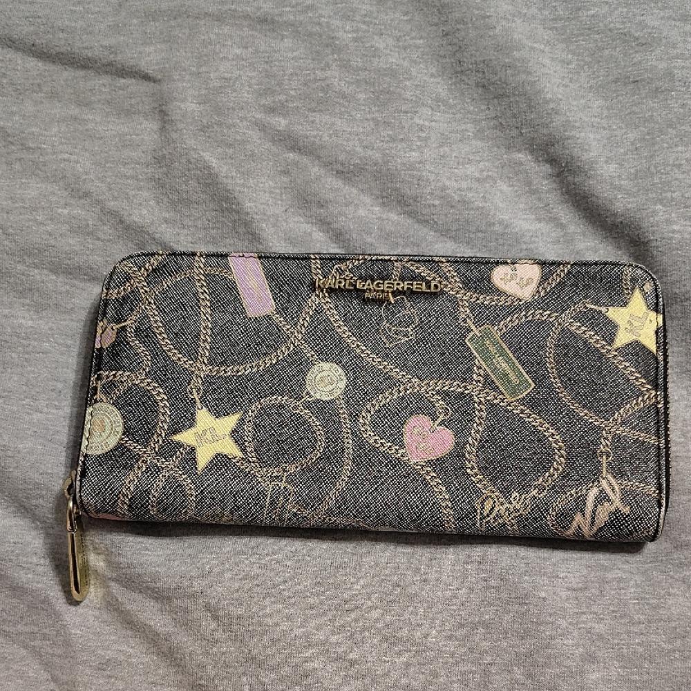 ✨ Karl Lagerfeld Paris Zip Around Wallet – NWT ✨